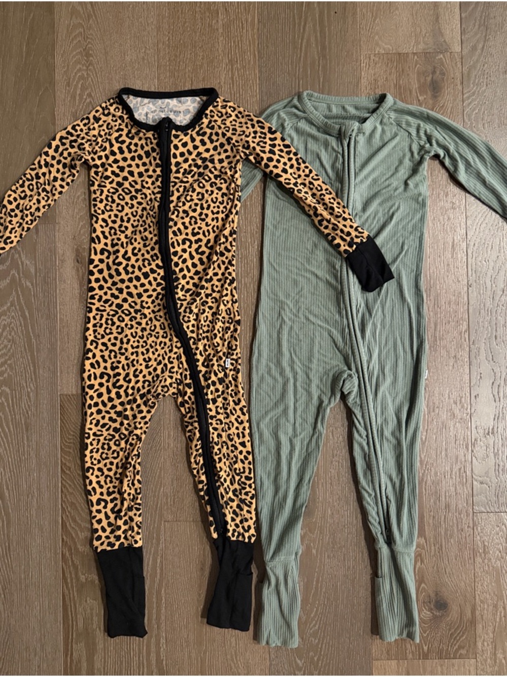 Set of 2 Little Sleepies Pajamas. Size:2T. Gently Used.